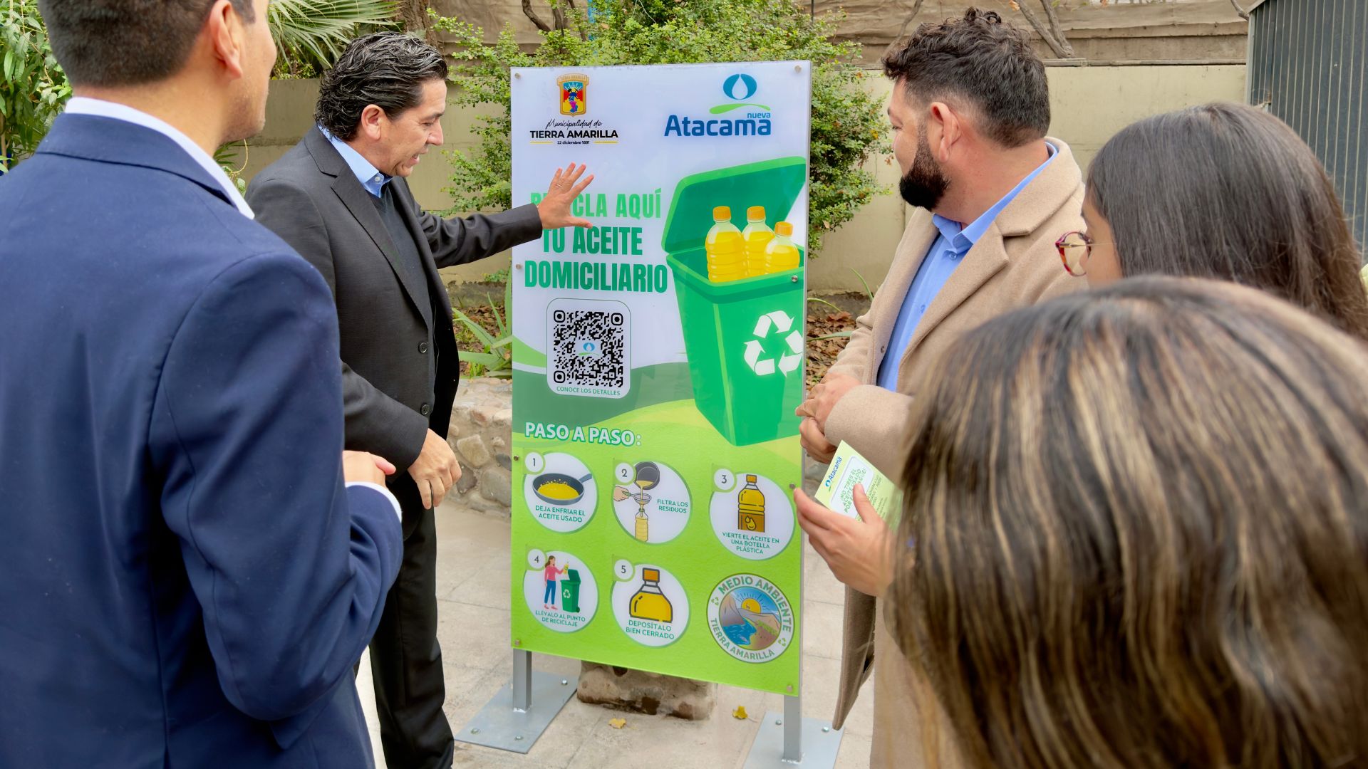 Junto-a-la-Municipalidad-de-Tierra-Amarilla-impulsamos-el-reciclaje-de-aceite-domiciliario-en-el-Día-del-Medio-Ambiente